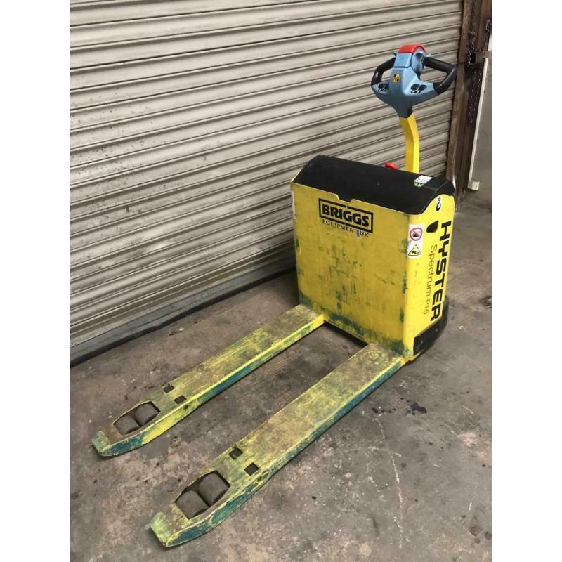 Hyster electric pump truck