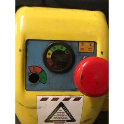 Hyster electric pump truck