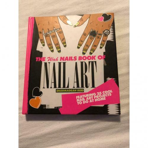 Nail Art Book