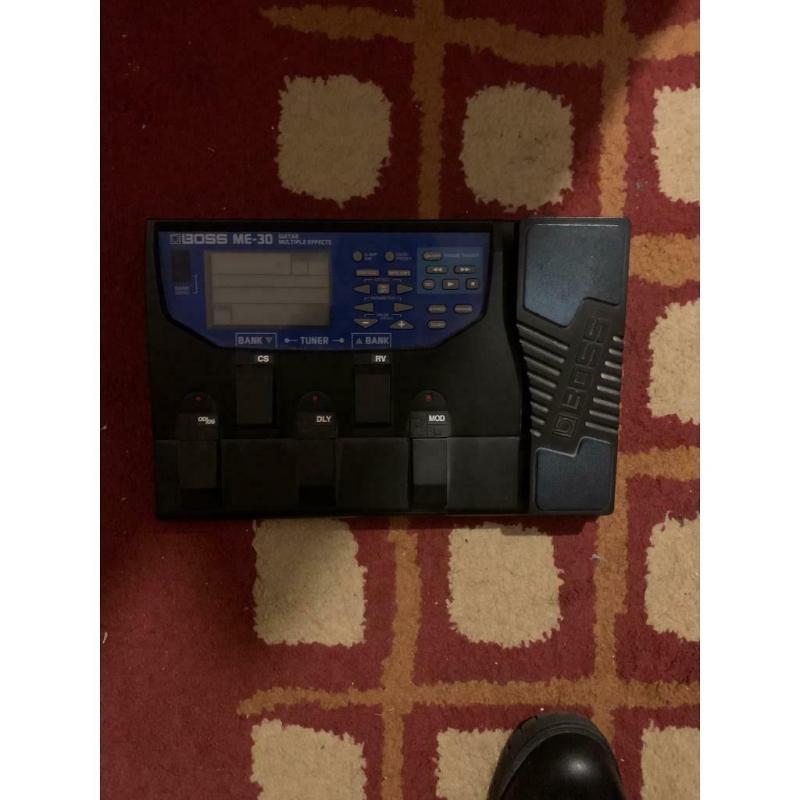 Guitar effects pedal