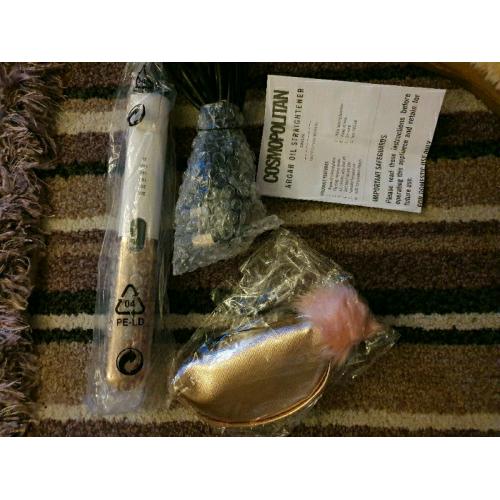 Cosmopolitan argan oil infused straighteners reduced