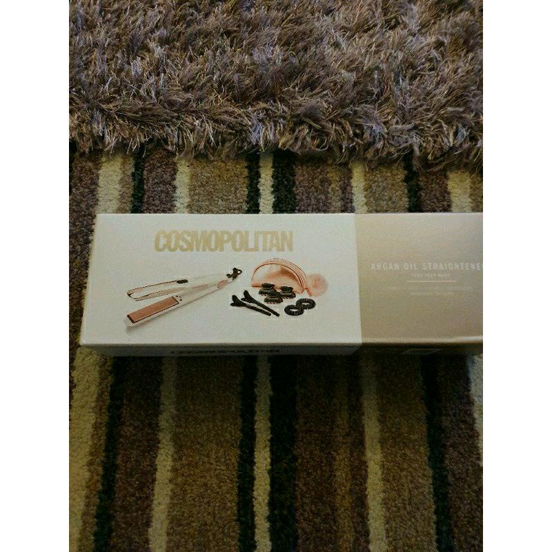 Cosmopolitan argan oil infused straighteners reduced
