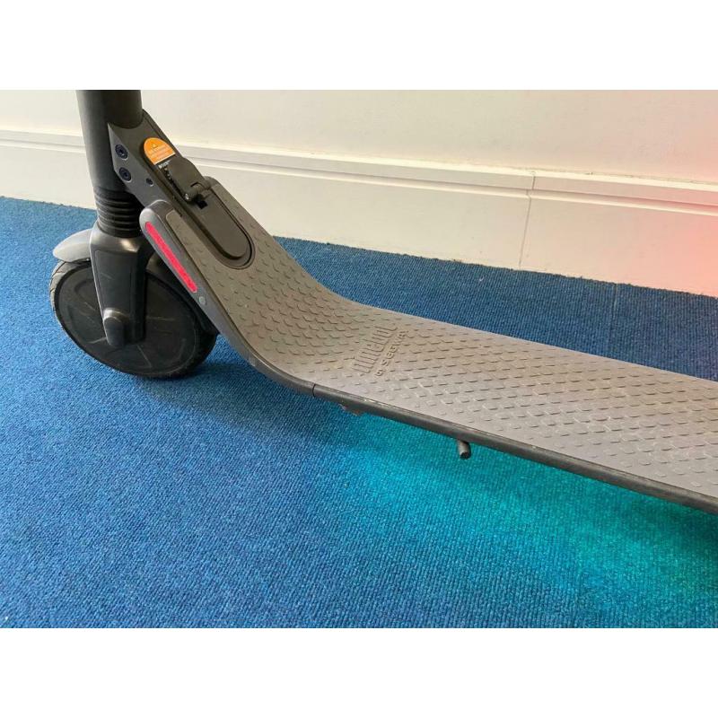 Ninebot Segway ES2 Electric Scooter in Perfect Conditions