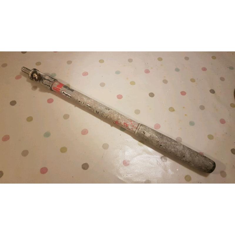 Extending painting pole. Jiffyloc. 2-4ft.