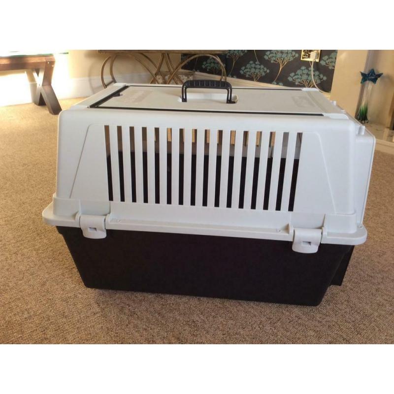 Large pet carrier