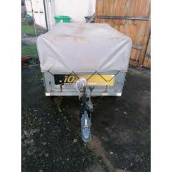 Camping trailer