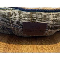 Brand new pet bed