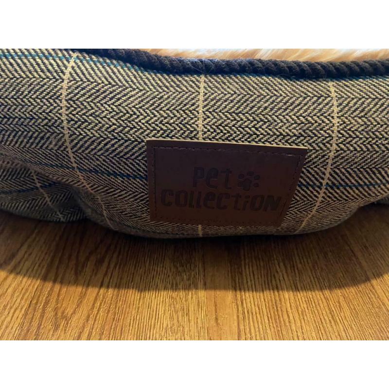 Brand new pet bed