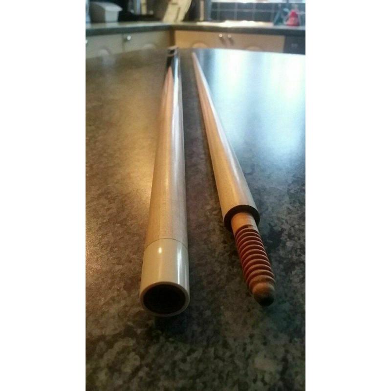 JOE DAVIS CUE (THE GREAT PLAYERS) 2 PIECE OLD CUE ?300