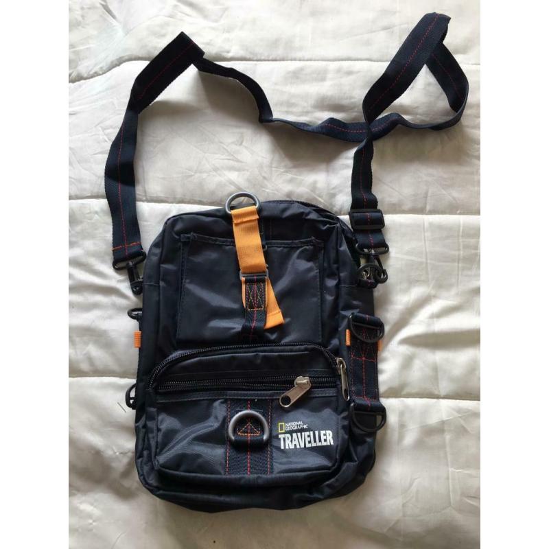 NEW National Geographic shoulder bag - ideal for Xmas