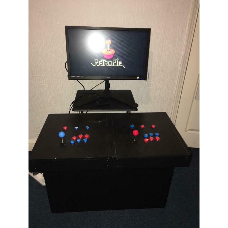 2 portable arcade cabinets/sticks/machine with raspberry pi