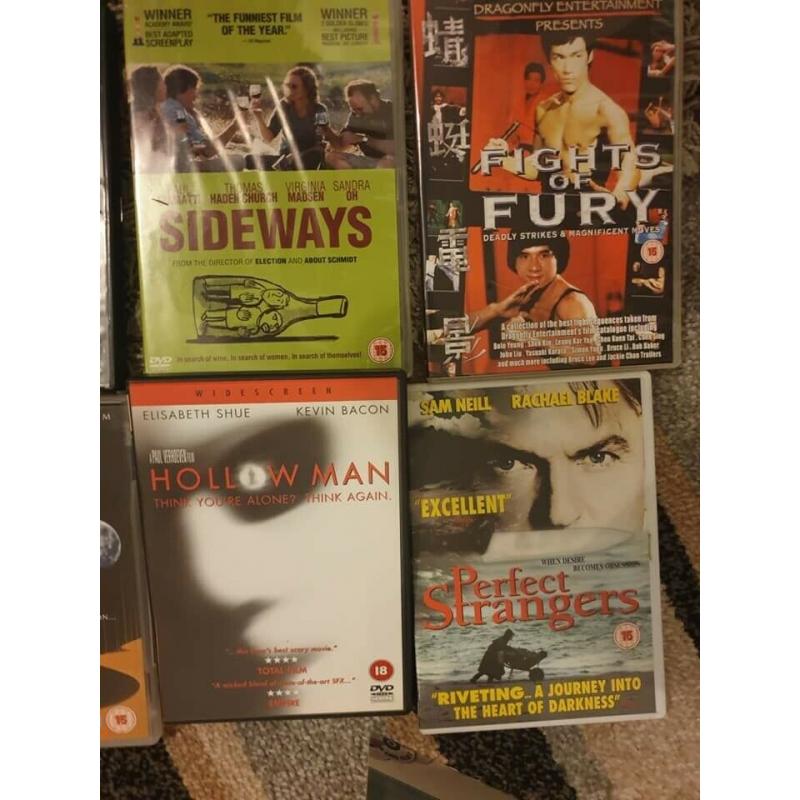 DVDS TOP COLLECTION PLUS FREE DVD PLAYER WITH IT