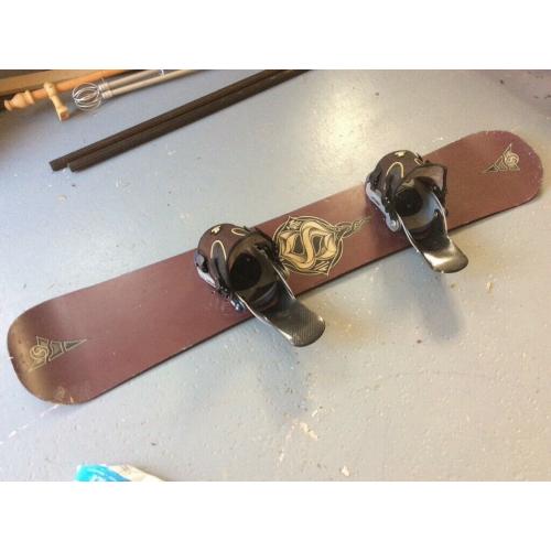 Snowboard with bindings