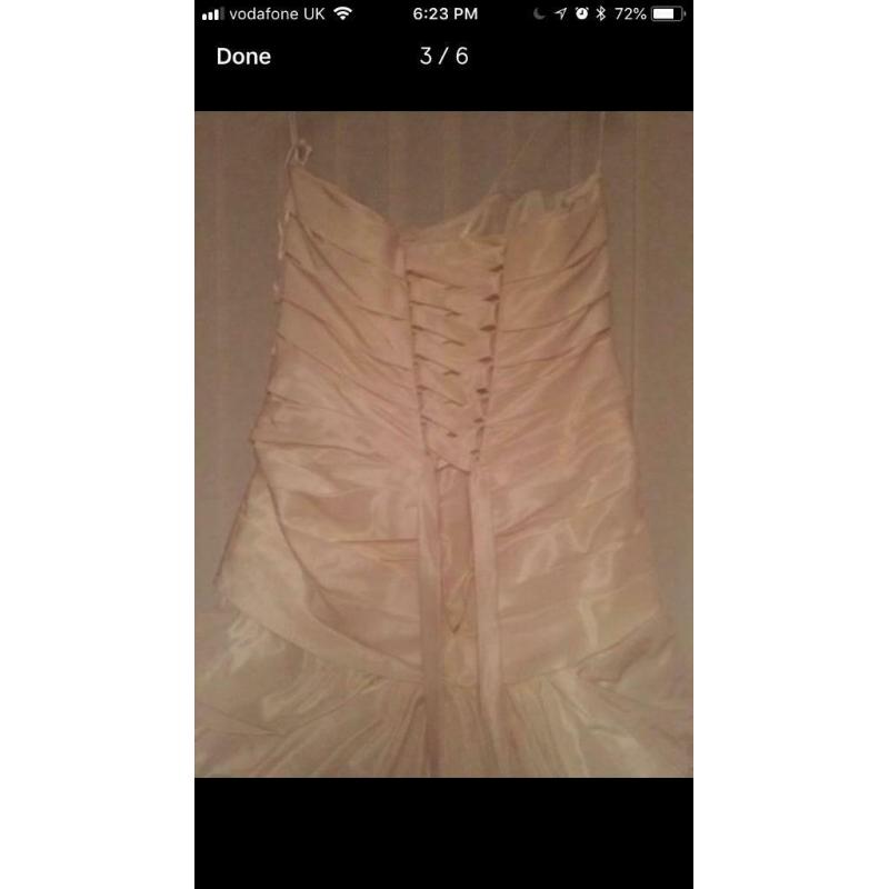 Ivory wedding dress