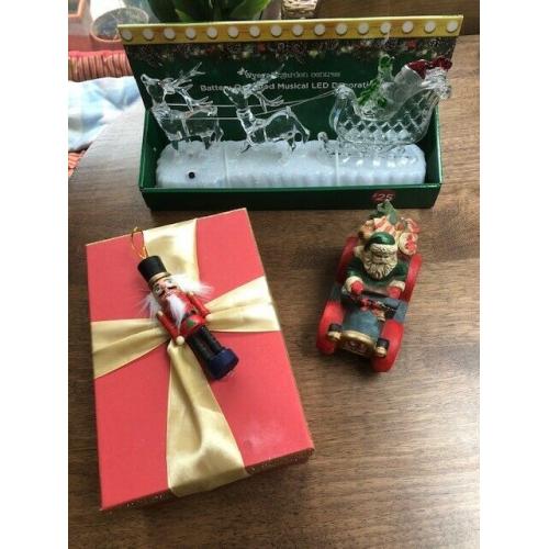 Christmas musical LED Santa and Sleigh, Father Christmas/car ornament and gift box. Collect Fulham