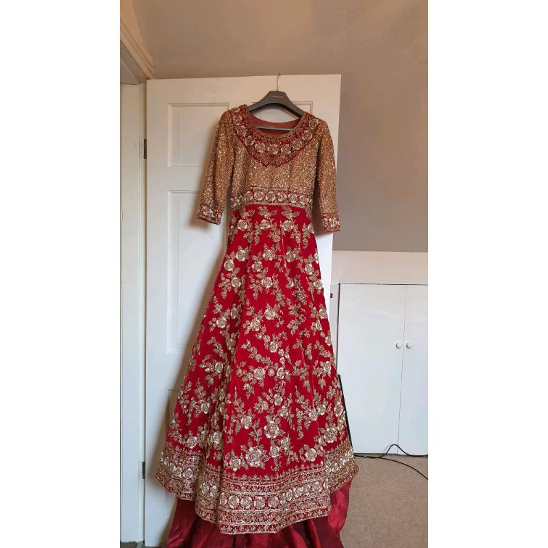 Heavy asian velvet Bridal Wedding dress. Dusky peach/pink and red.