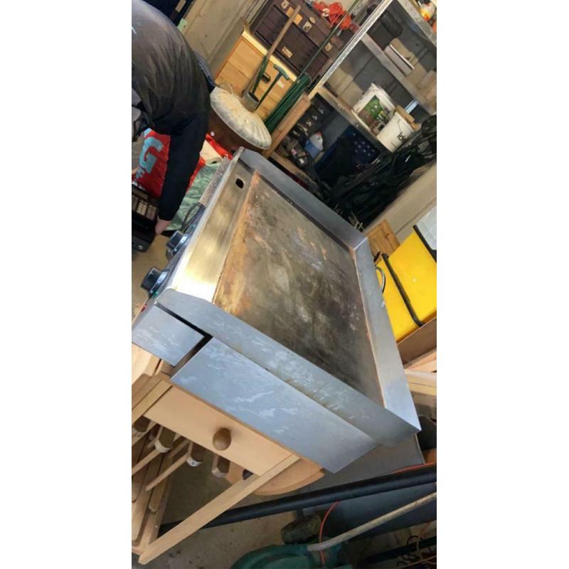Electric hot plate