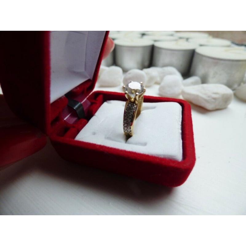 Gold Ring 585. Beautiful