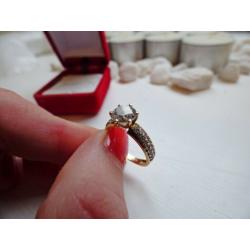 Gold Ring 585. Beautiful