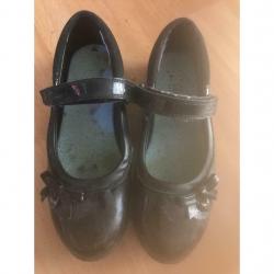 Size 3 shoes