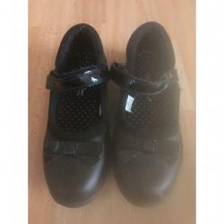 Size 3 shoes