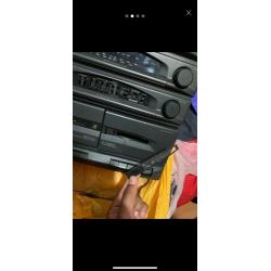 HiFi sound system with speakers