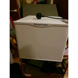 Mini/under desk fridge
