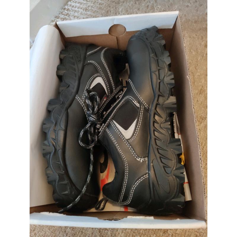 Safety trainers