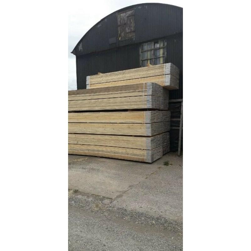 Banded scaffold boards