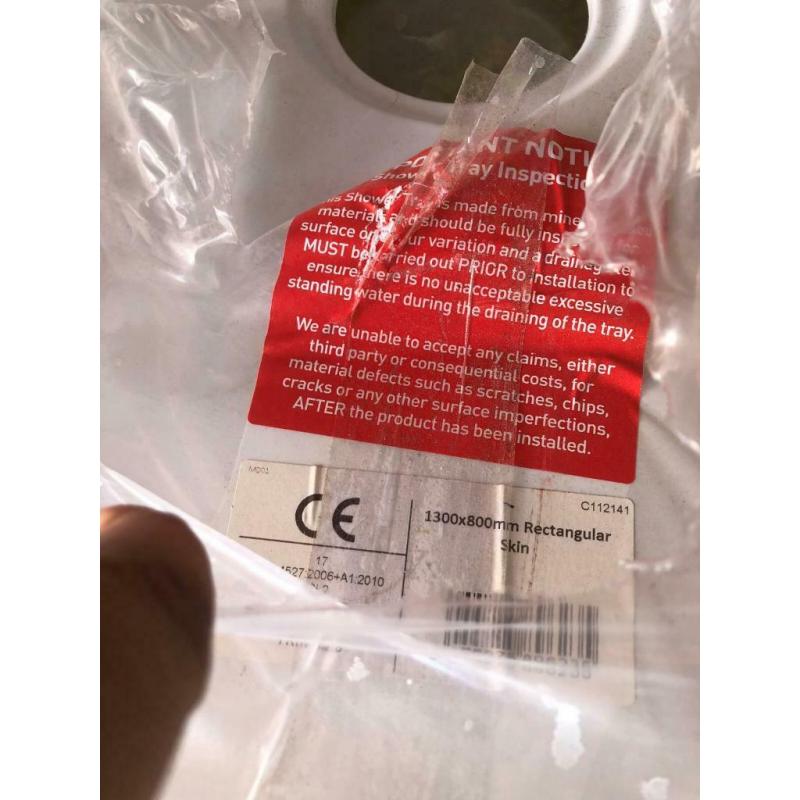 Shower Tray with Slight Crack On One Side - complete with original packaging