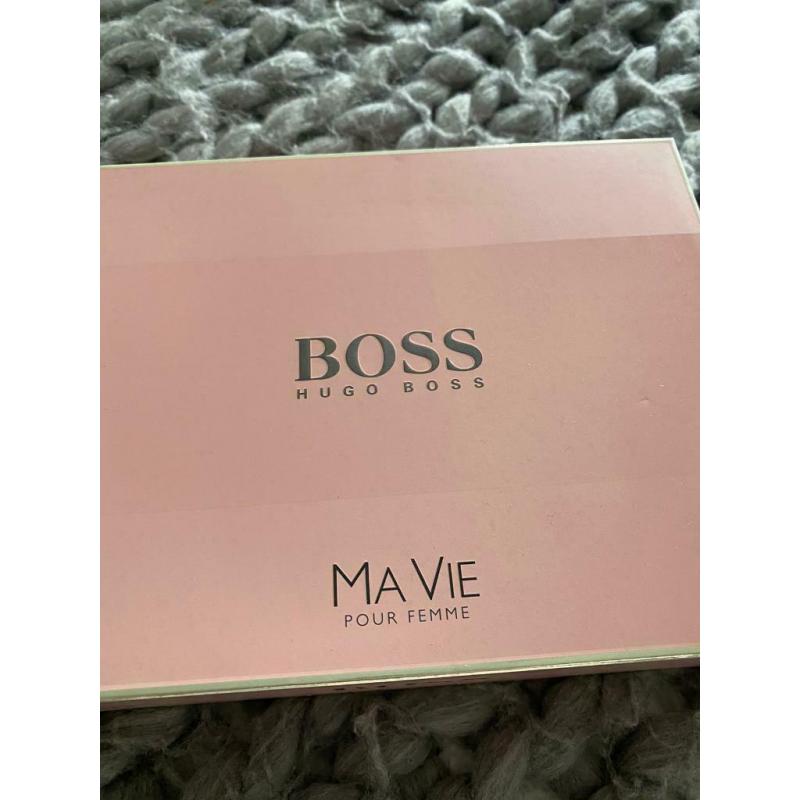 Boss perfume set