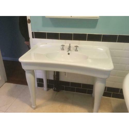 Wash basin