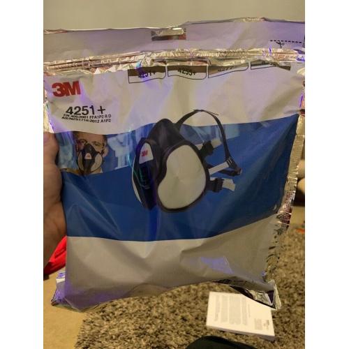 Gas/vapour and particulate respirator
