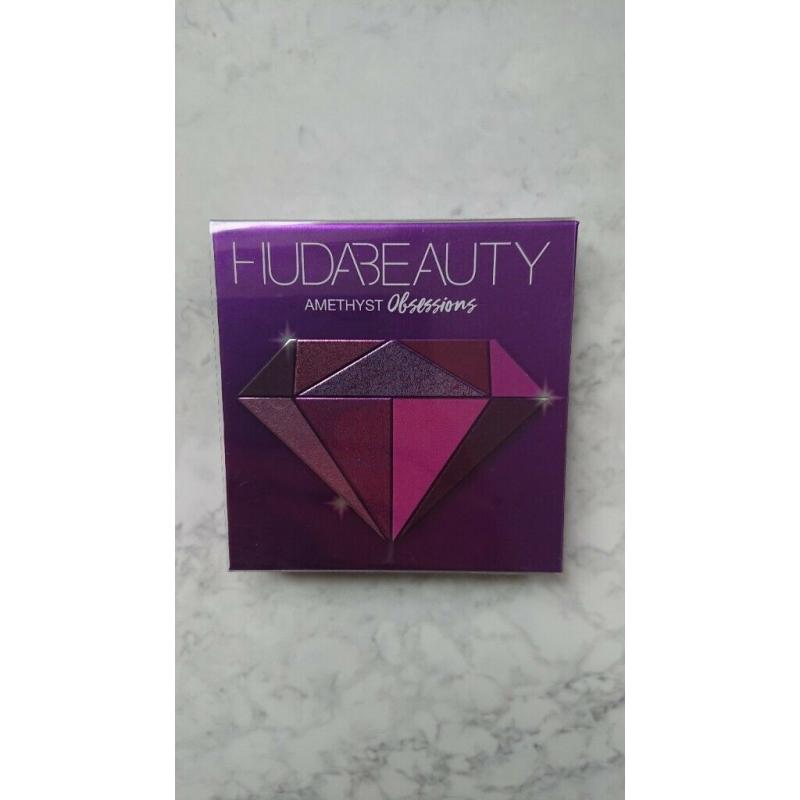 Huda Beauty Amethyst Obsession Eyeshadow palette