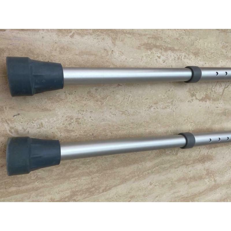 Walking sticks adjustable x2