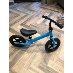 Balance bikes new and boxed ?30
