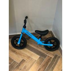 Balance bikes new and boxed ?30