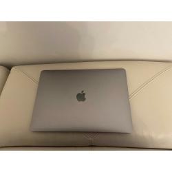 Apple MacBook Pro (2019) 13in with Touch Bar silver. Proof of purchase receipt Like new ?1000