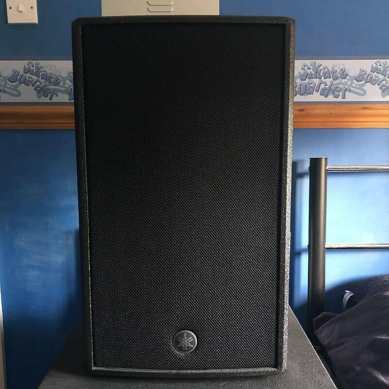 Yamaha DZR10 Active PA Speaker