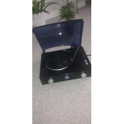 Gpo vinyl player