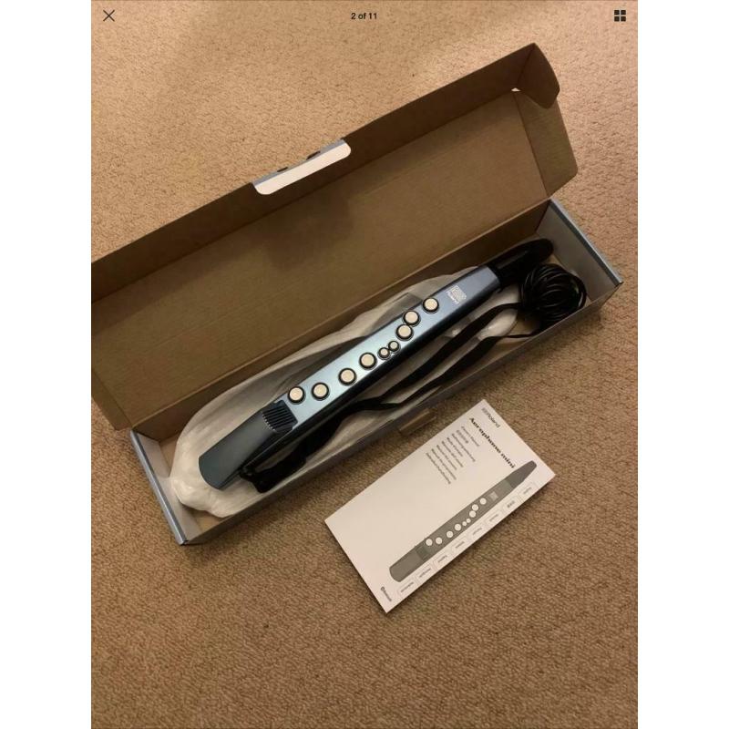 Roland mini saxophone AE01