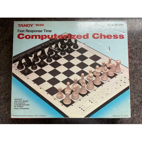 Tandy 1650 vintage computerized chess set - never used