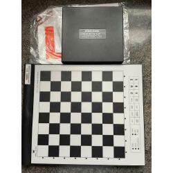 Tandy 1650 vintage computerized chess set - never used