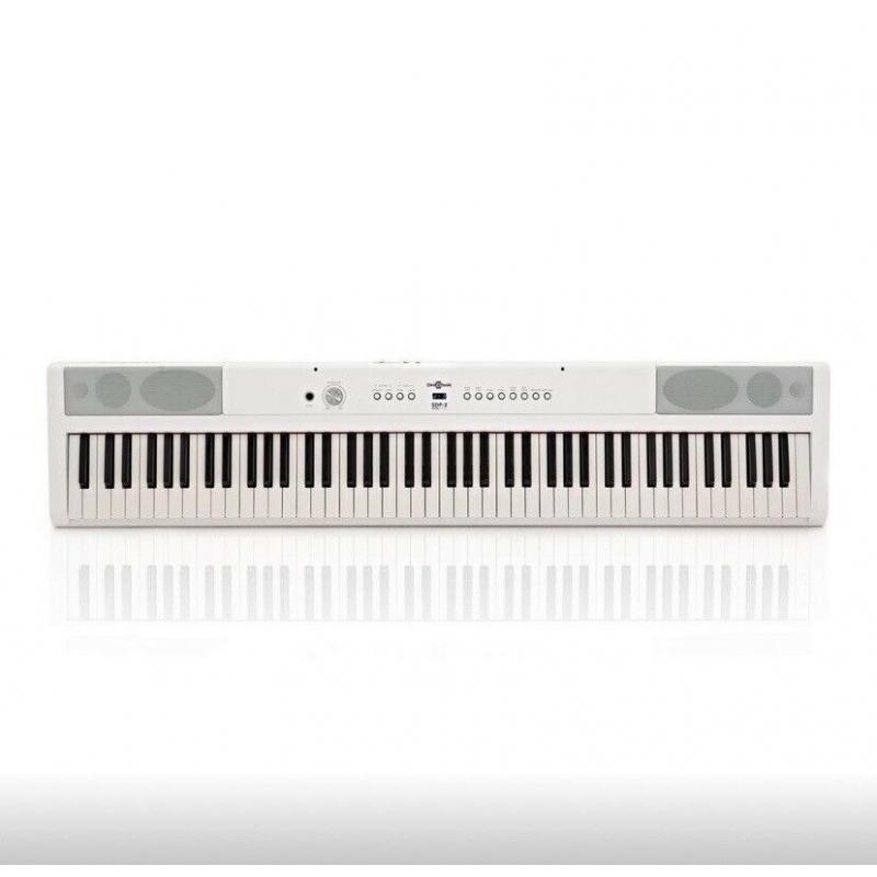 Mint Condition 88 Key Electronic Keyboard for Sale. WHOLE SET