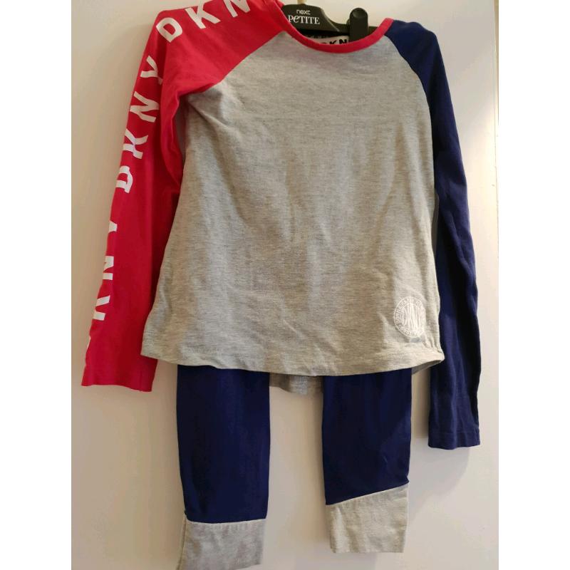 Dkny tracksuit size 7,8 year's