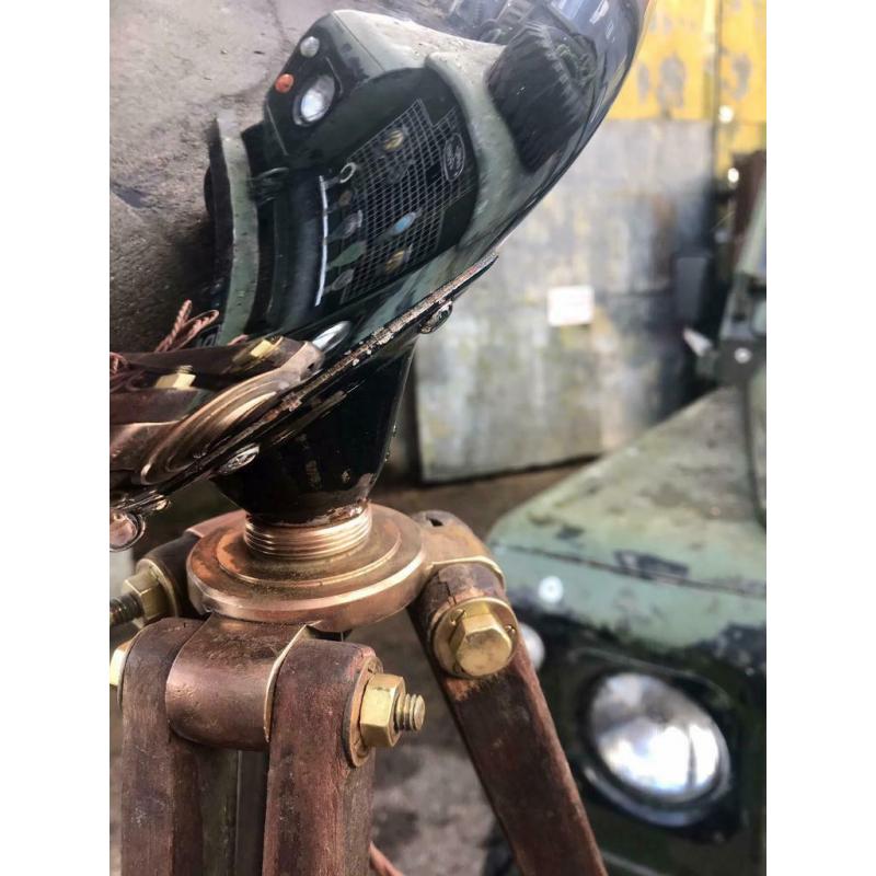 Unique tripod light
