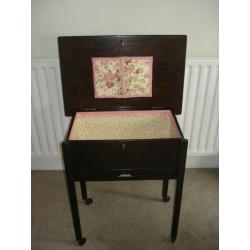 VINTAGE DARK OAK SEWING BOX/TABLE 1940'S-50'S.