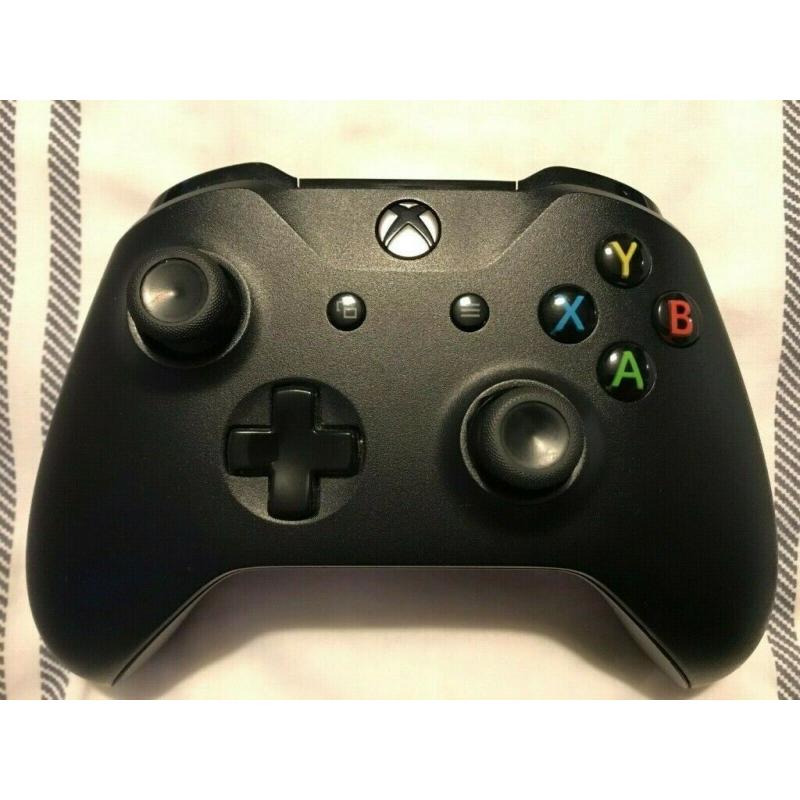 Controller Xbox one like new