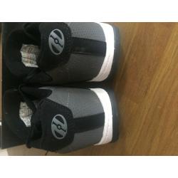 Heelys Black & Grey Size 1 Junior