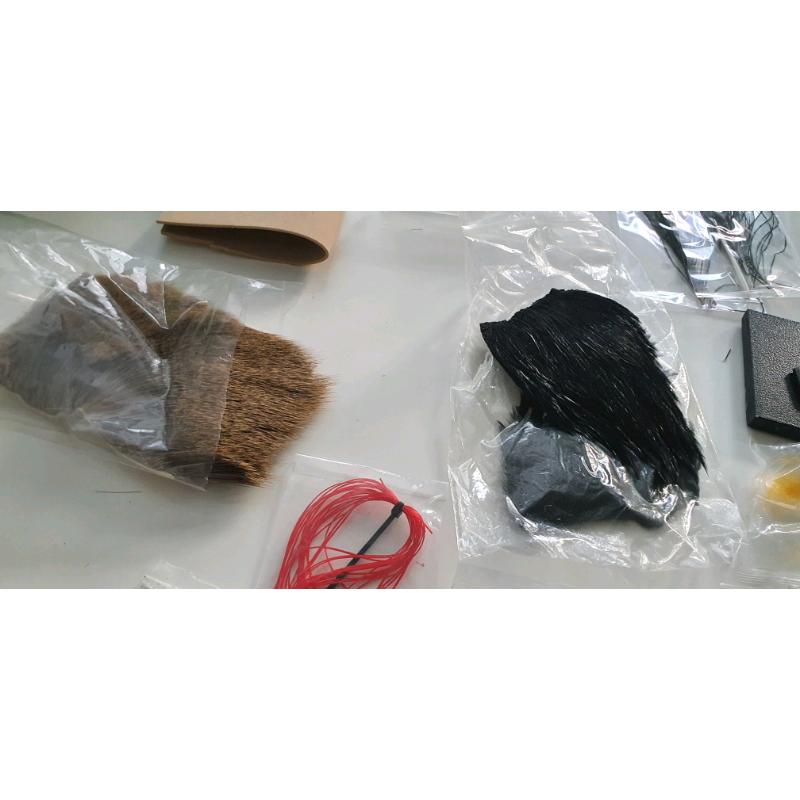 Fly tying vice and material